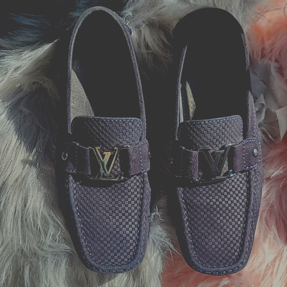 LOUIS VUITTON LOAFERS.  BEAUTIFUL! WOMAN'S 8.5. DARK NAVY WEAVE. LIKE NEW.